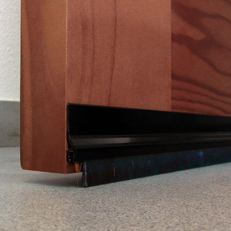 Burlete para Bajo de Puerta Adhesivo de Aluminio con Labio - Burcasa - Negro - 92 cm