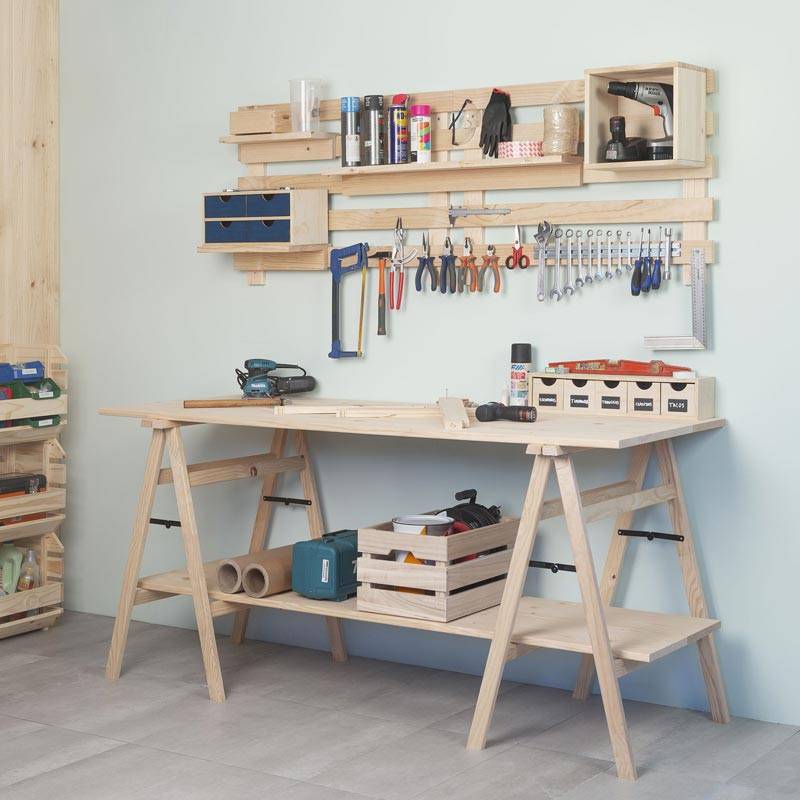 Como hacer un escritorio con caballetes de madera 