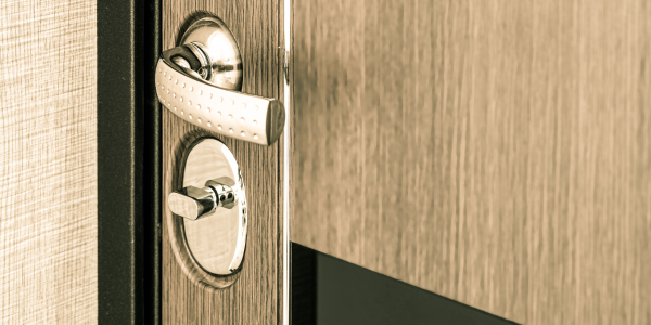 Instala una puerta acorazada y mejora la seguridad de tu hogar